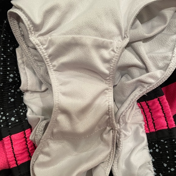 youth large SOLD OUT EVERYWHERE nike shorts !! these are never coming back!! - Picture 4 of 5